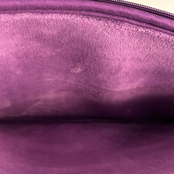 Marc By Marc Jacobs Purple Embossed Tablet Sleeve Designer ~ Travel ~ Office! - Picture 4 of 4